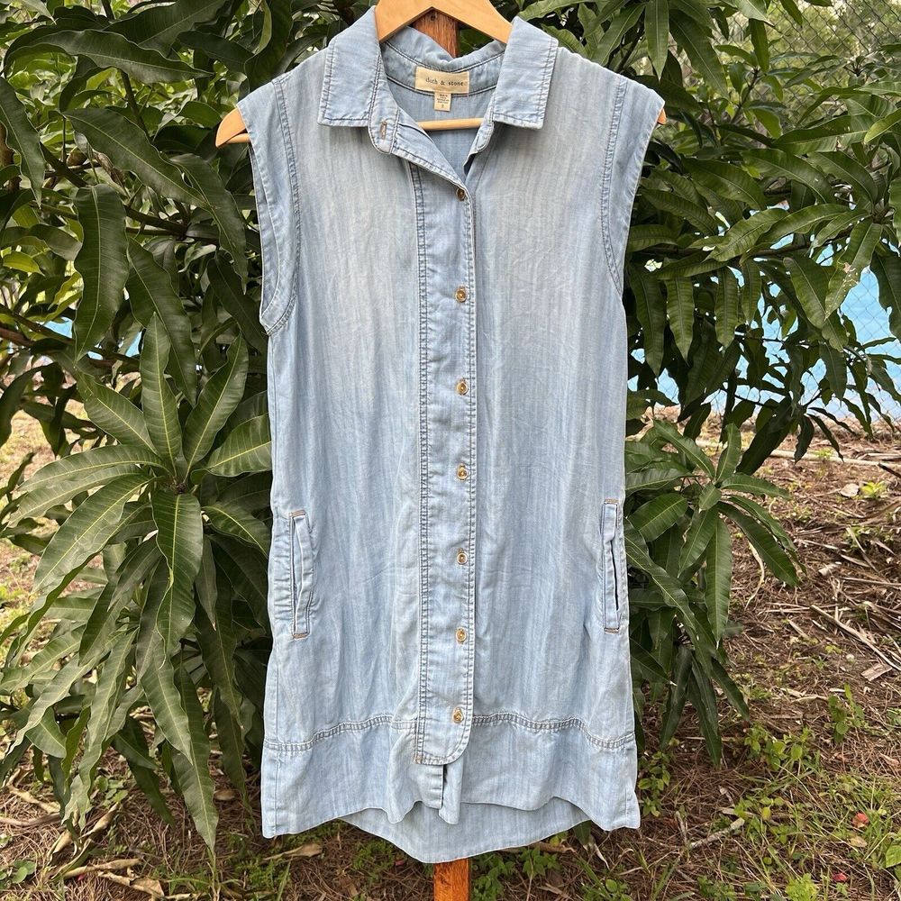 Cloth & Stone Dress Womens Small Blue Denim Chambray Shift Sleeveless Button